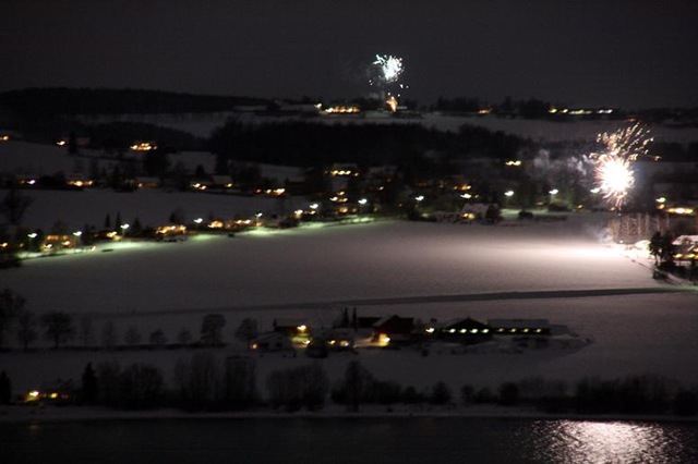 [New Years Eve 09 027-2[3].jpg]