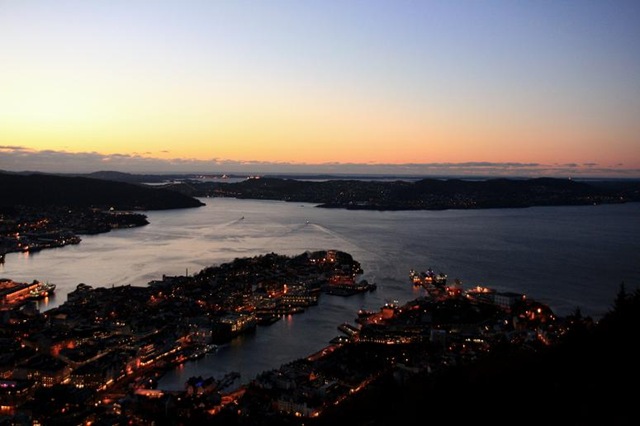 [Bergen2010 069-2[3].jpg]