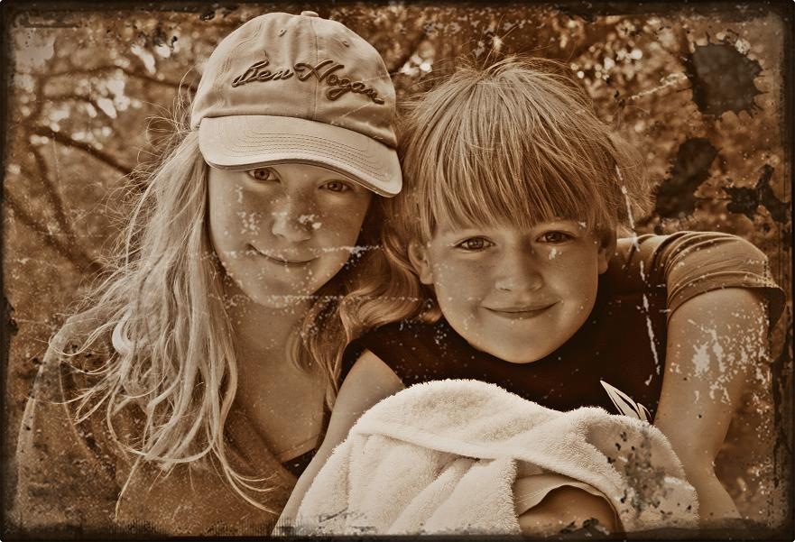 [siblinglove[3].jpg]