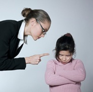[authoritarian_parenting_style_discipline[6].jpg]