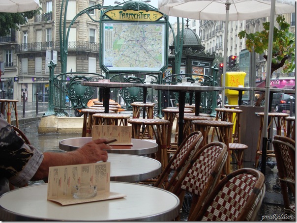 Mi Aout, Pluie, Paris Mi Aout, Pluie, Paris