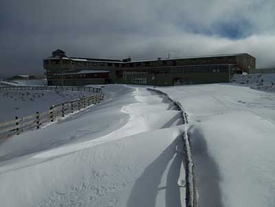 snow-farm-lodge.jpg