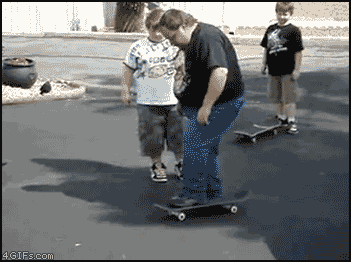 [Pai brincando de skate com o filho[3].gif]
