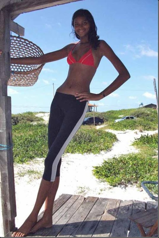 Elisany Silva, a adolescente mais alta do mundo (1)
