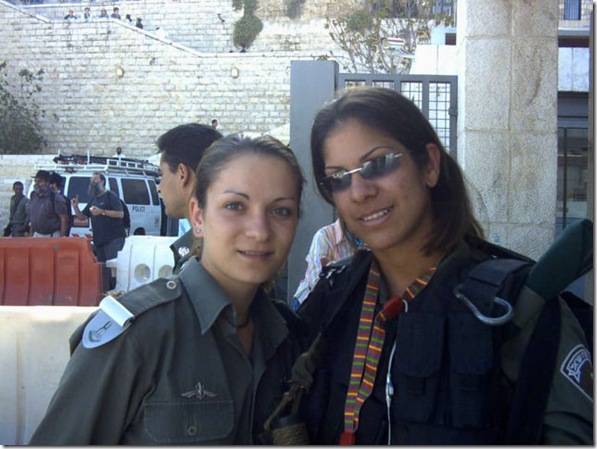 Garotas da Defesa de Israel (17)