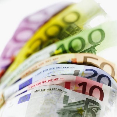 [euros[3].jpg]