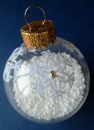 [Altered Clear Christmas Bauble[5].jpg]