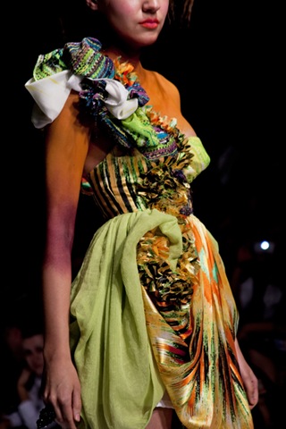 [fashionweek19[3].jpg]