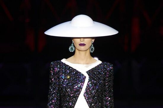 Giorgio Armani Privé, primavera verano 2011