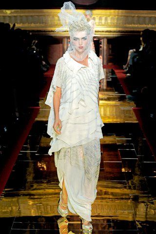 John Galliano,Fashion Show SS 2011