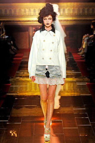 John Galliano,Fashion Show SS 2011
