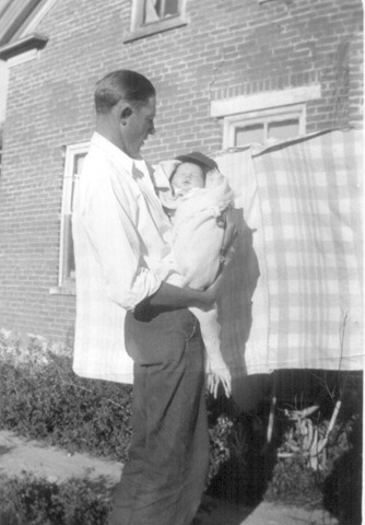 [Rudger and son--either Grant or Clayn[3].jpg]