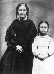 Louisa B. Pratt with granddaughter Ida Francis Hunt