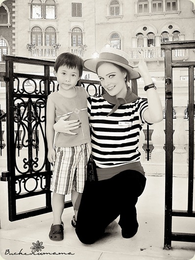 with-gondolier-(bw)