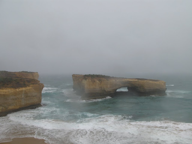 AU - Port Campbell National Park - Great Ocean Road - London Bridge