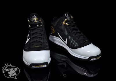 Upcoming 375664 011 Black/White Metallic Gold LBJ7 New Photos nike air max lebron 7 gr white black gold 5 04 Upcoming 375664 011 Black/White Metallic Gold LBJ7 New Photos