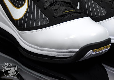 Upcoming 375664 011 Black/White Metallic Gold LBJ7 New Photos nike air max lebron 7 gr white black gold 5 06 Upcoming 375664 011 Black/White Metallic Gold LBJ7 New Photos