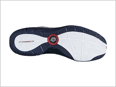 nike lebron 7 ps gr catalog pics 2 08 Nike Air Max LeBron VII Post Season (P.S.) Catalog Images