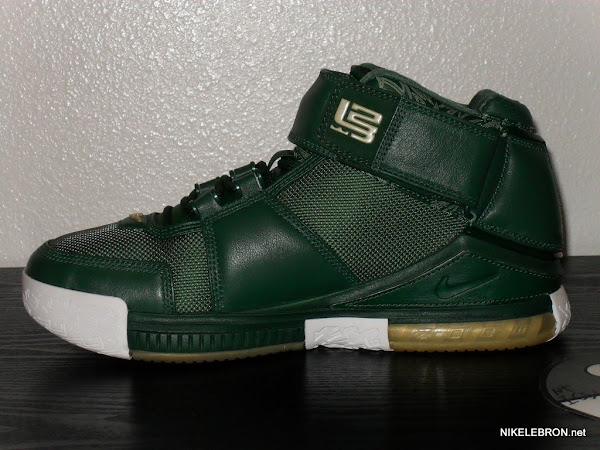 Nike Zoom LeBron II SVSM Away PE Sample 8211 Rare Alternate