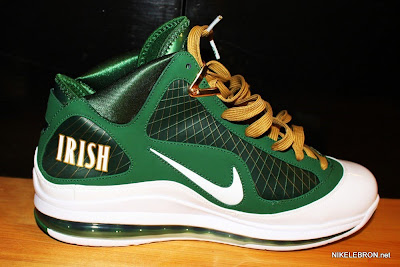 nike air max lebron 7 pe svsm away 2 05 Air Max LeBron VII (7) SVSM Away Player Exclusive Showcase