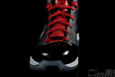 Coming Soon... Nike ?Zoom? LeBron VII P.S. Black/White/Red lebron7 ps black red white 04 web Coming Soon... Nike ?Zoom? LeBron VII P.S. Black/White/Red