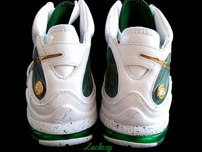 Nike Air Max LeBron VII (7) SVSM Home Player Exclusive Gallery nike air max lebron 7 pe svsm home 3 07 Nike Air Max LeBron VII (7) SVSM Home Player Exclusive Gallery