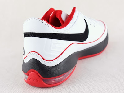 nike air max lebron 7 low gr white black red 1 07 Nike LeBron VII Low White/Black/Red General Release Version