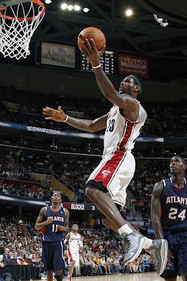 timeline 100402 nba lebron7 coolgrey 2009 10 Timeline