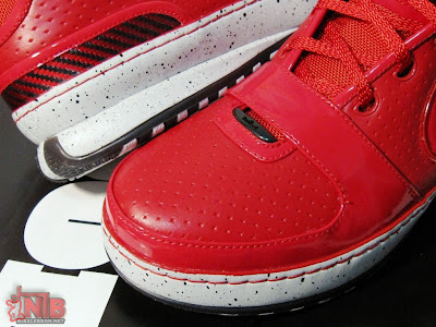 New York City aka Big Apple Nike Zoom LeBron VI Gallery nike zoom lebron 6 pe big apple 5 05 New York City aka Big Apple Nike Zoom LeBron VI Gallery