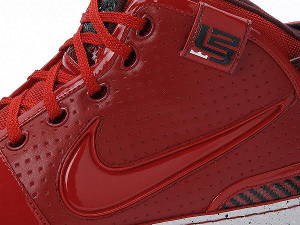 Big Apple Zoom LeBron VI Coming to House of Hoops on 1128