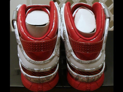 nike zoom lebron 6 gr white crimson grey 2 09 A Second Look at the GRed Nike Zoom LeBron VI Home PE