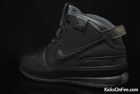 General Release Zoom LeBron VIs Black Navy New Photos nike zoom lebron 6 gr black anthracite 9 08 General Release Zoom LeBron VIs Black Navy New Photos