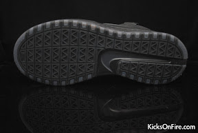 General Release Zoom LeBron VIs Black Navy New Photos nike zoom lebron 6 gr black anthracite 9 12 General Release Zoom LeBron VIs Black Navy New Photos