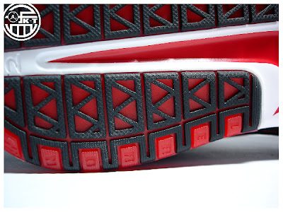 nike zoom lebron 6 gr black white red 14 23 A Fresh Look at the Initial Nike Zoom LeBron Six Colorway