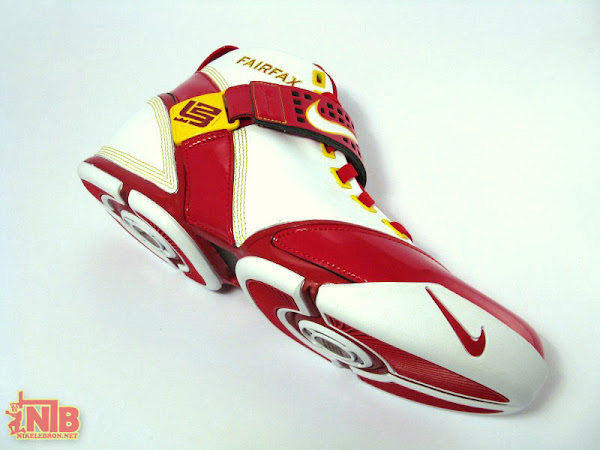 Join NLBnet FORUMS Win a pair of Zoom LeBron V PE