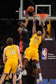 lebron james nba 090119 cle at lal 30 Kobe Bryant vs LeBron James   The Never Ending Story