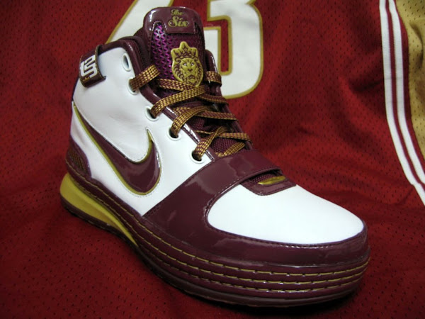 Upcoming House of Hoops  Asia Exclusive LeBron 6s