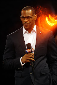 LeBron James Rocking the Akron Six During 2009 NBA All Star Festivities lebron james nba 090214 all star phoenix 32 LeBron James Rocking the Akron Six During 2009 NBA All Star Festivities