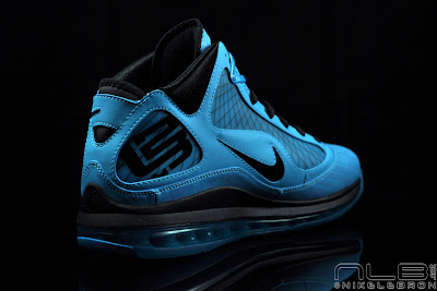 Nike Air Max LeBron VII NBA All Star Game Exclusive Showcase lebron7 all star 19 web Nike Air Max LeBron VII NBA All Star Game Exclusive Showcase