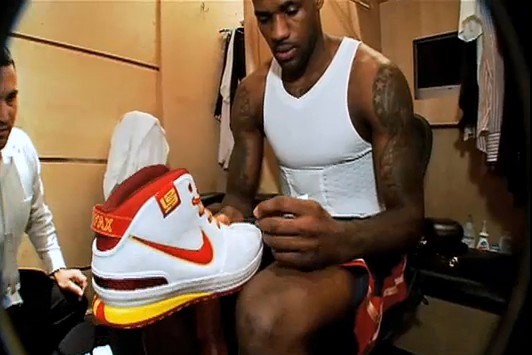 LeBron James InGame Autographed Shoes from Upper Deck