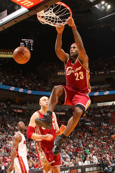 King James and Dwyane Wade Put on a Show To Remember in Miami