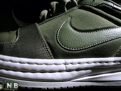 nike zoom lebron 6 low ss white army green 1 03 Nike Zoom LeBron 6 Low White/Army Green Look and See Sample