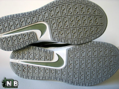 A Second Look at the Army Nike Zoom LeBron VI Low Sample nike zoom lebron 6 low ss white army green 2 09 A Second Look at the Army Nike Zoom LeBron VI Low Sample