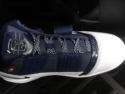 nike zoom soldier 3 gr white navy red 1 11 White/Navy/Red Nike Zoom Soldier III First Look