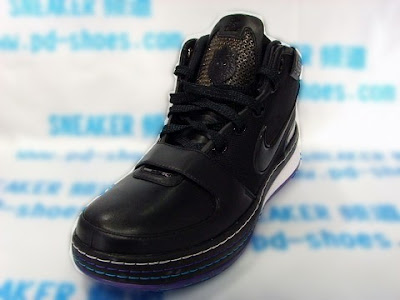 nike zoom lebron 6 pe black hornets 1 02 New Predominantly Black Summit Lake Hornets LeBron VI Colorway