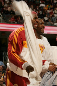 lebron james nba 090329 cle vs dal 01 LeBron Best in March. Cavaliers Lose Two Straight.