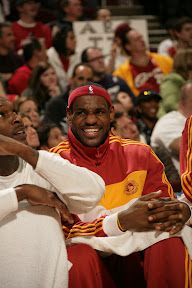 lebron james nba 090329 cle vs dal 02 LeBron Best in March. Cavaliers Lose Two Straight.
