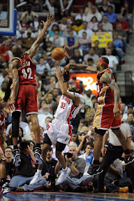 lebron james nba 090424 cle at det 35 game 3 James Near Triple Double Helps Push Pistons to Brink of Elimination