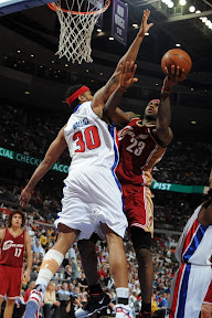 lebron james nba 090424 cle at det 05 game 3 James Near Triple Double Helps Push Pistons to Brink of Elimination