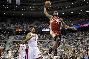 lebron james nba 090424 cle at det 11 game 3 James Near Triple Double Helps Push Pistons to Brink of Elimination